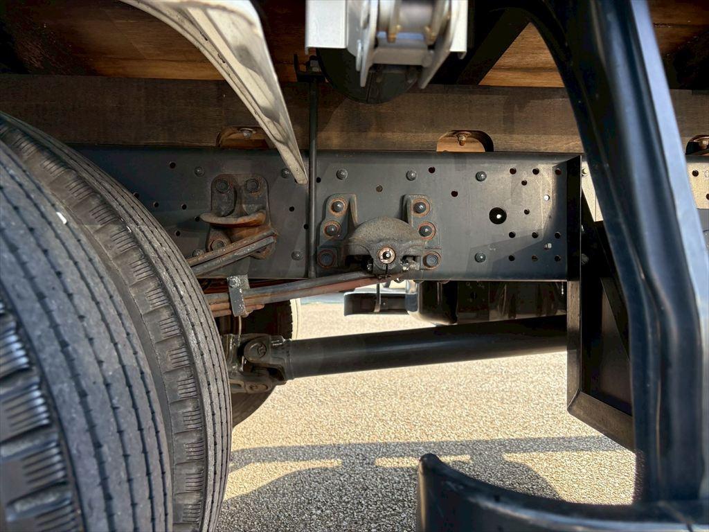 いすゞ フォワード 2PG-FRR90S2(2WD)の写真18