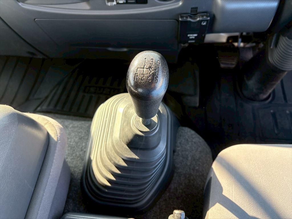 いすゞ フォワード 2PG-FRR90S2(2WD)の写真23