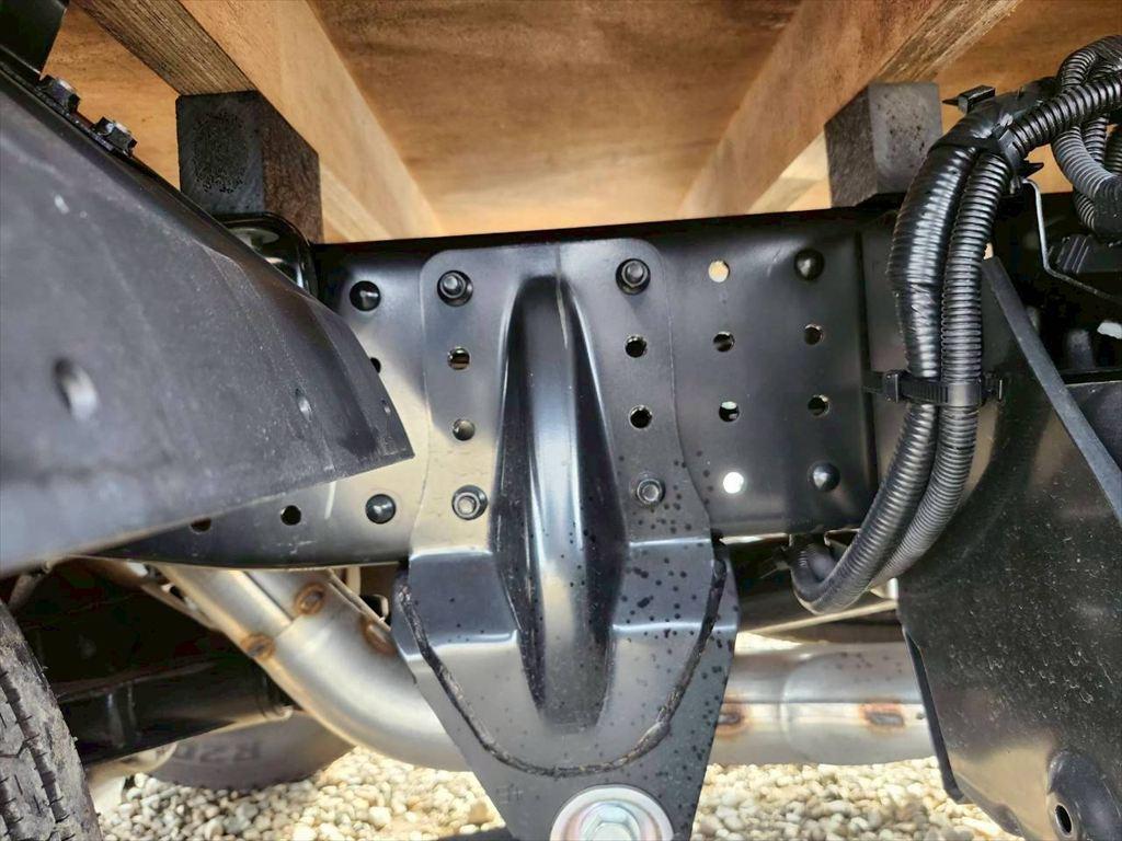 三菱 キャンター 2TG-FBA00(2WD)の写真16