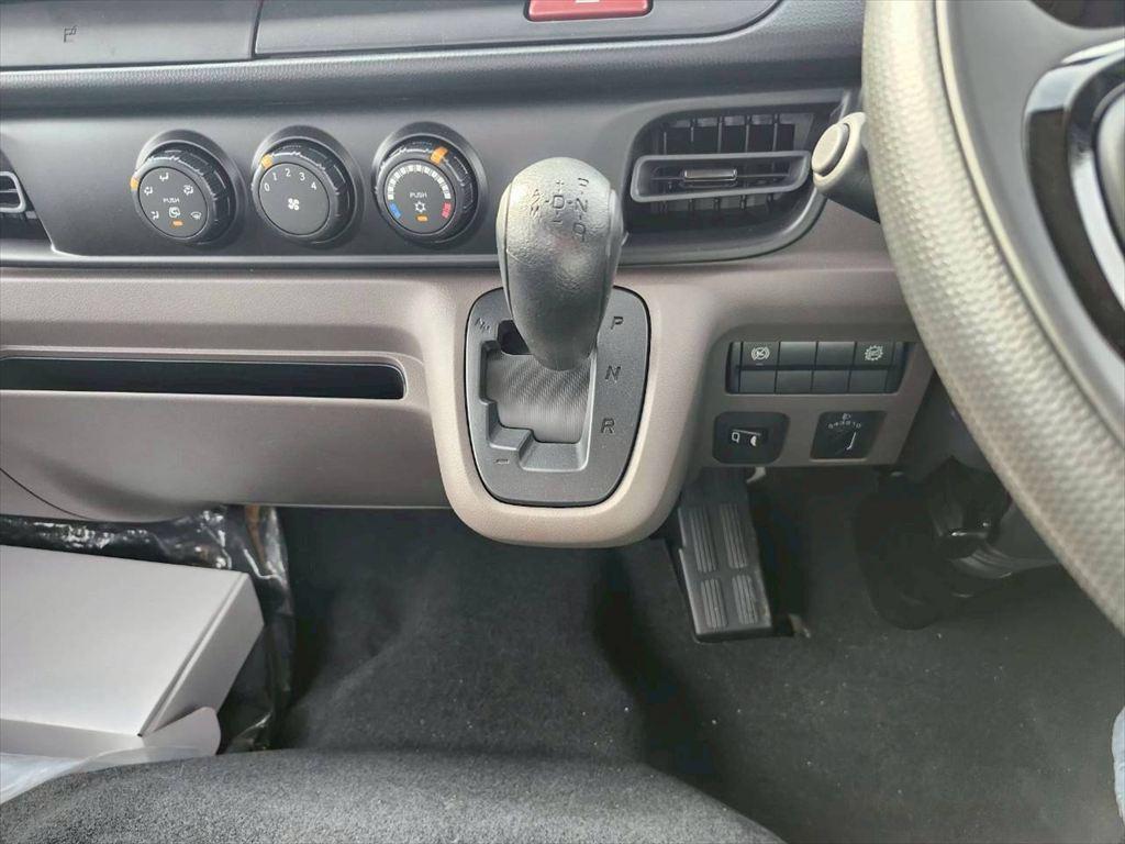 三菱 キャンター 2TG-FBA00(2WD)の写真23