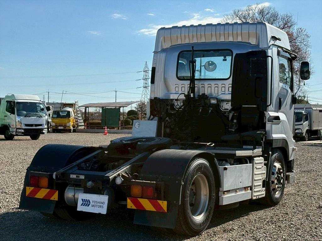 いすゞ ギガ QKG-EXD52BD(2WD)の写真4