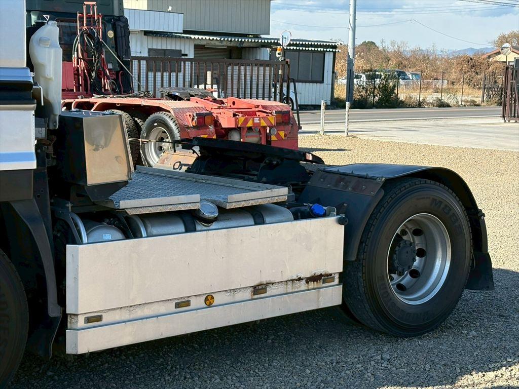 いすゞ ギガ QKG-EXD52BD(2WD)の写真6