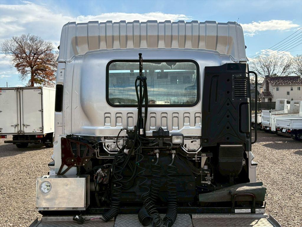 いすゞ ギガ QKG-EXD52BD(2WD)の写真7