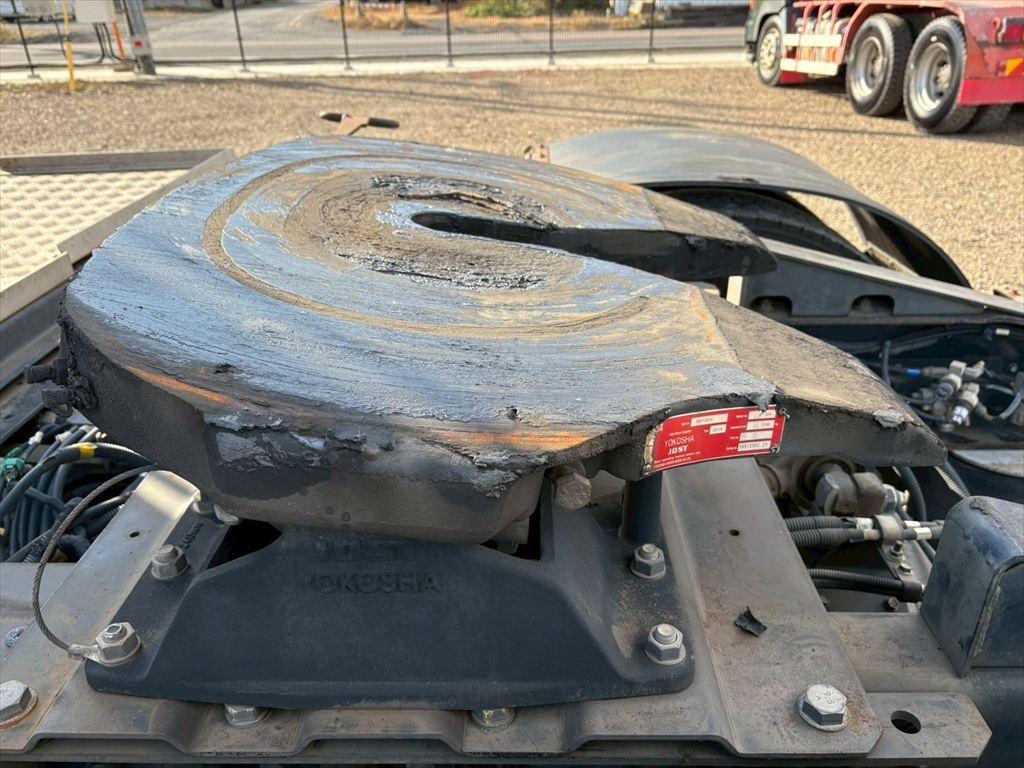 いすゞ ギガ QKG-EXD52BD(2WD)の写真9