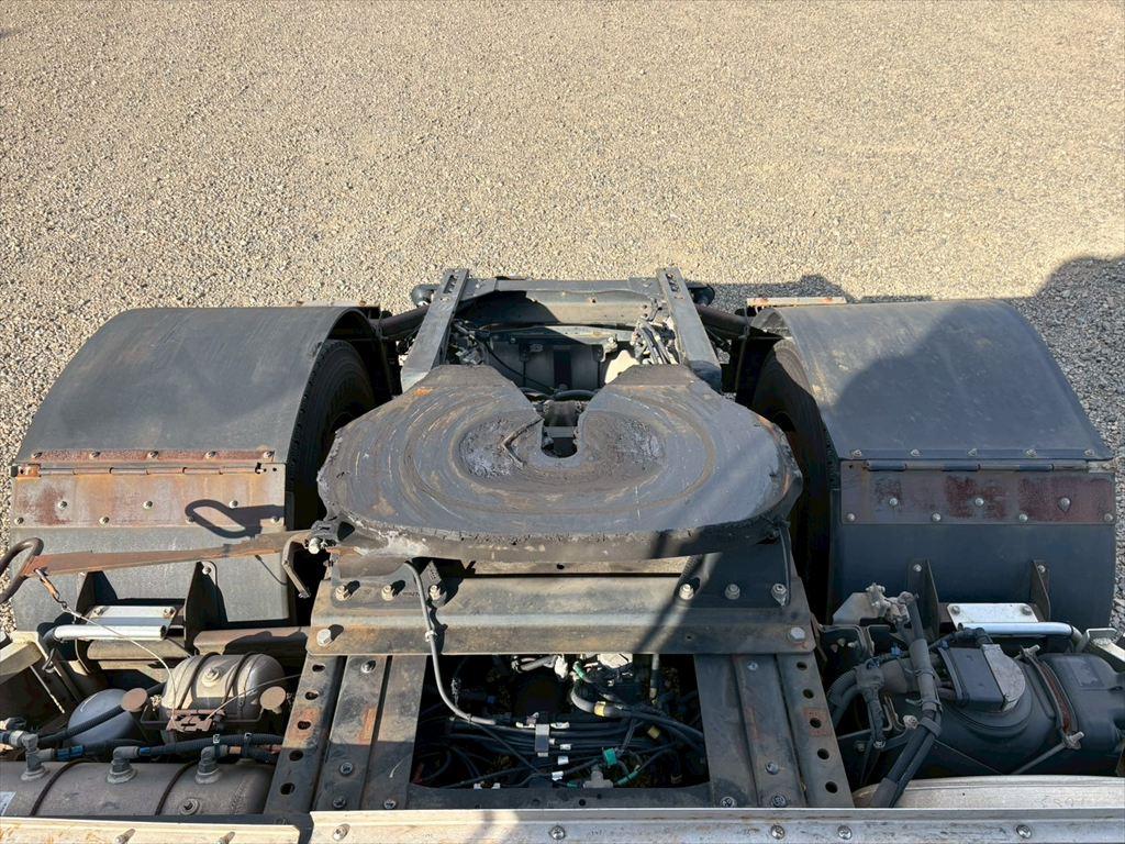 いすゞ ギガ QKG-EXD52BD(2WD)の写真10