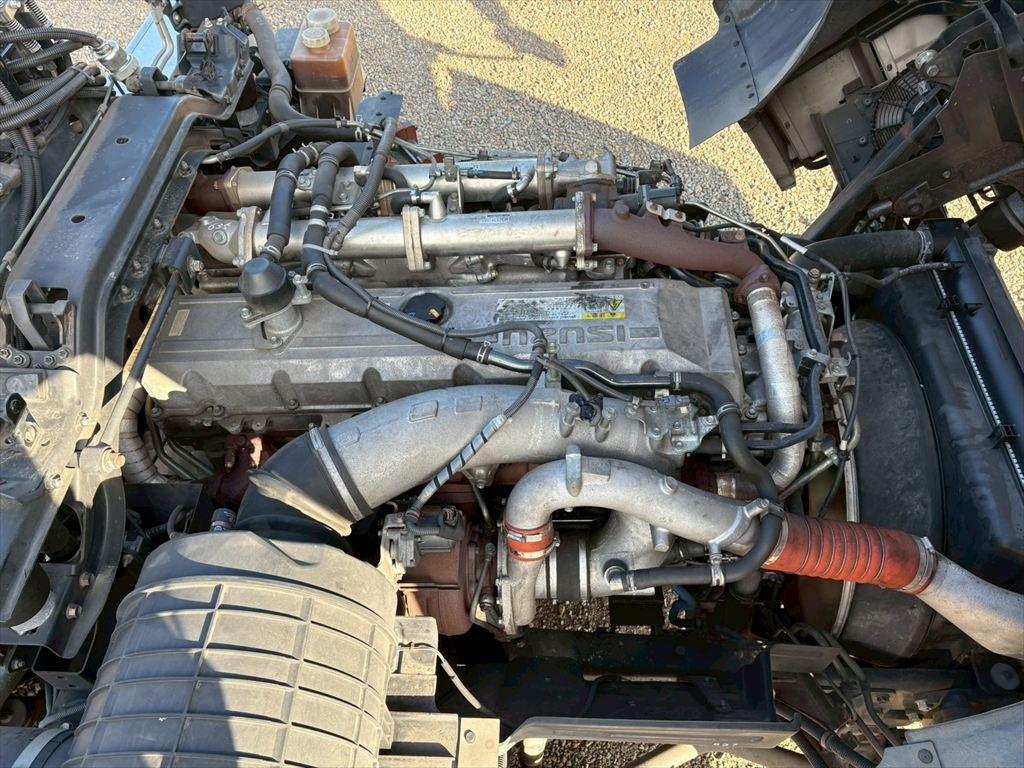 いすゞ ギガ QKG-EXD52BD(2WD)の写真19