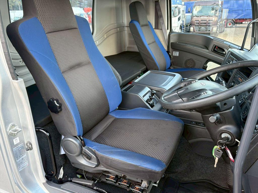 いすゞ ギガ QKG-EXD52BD(2WD)の写真21