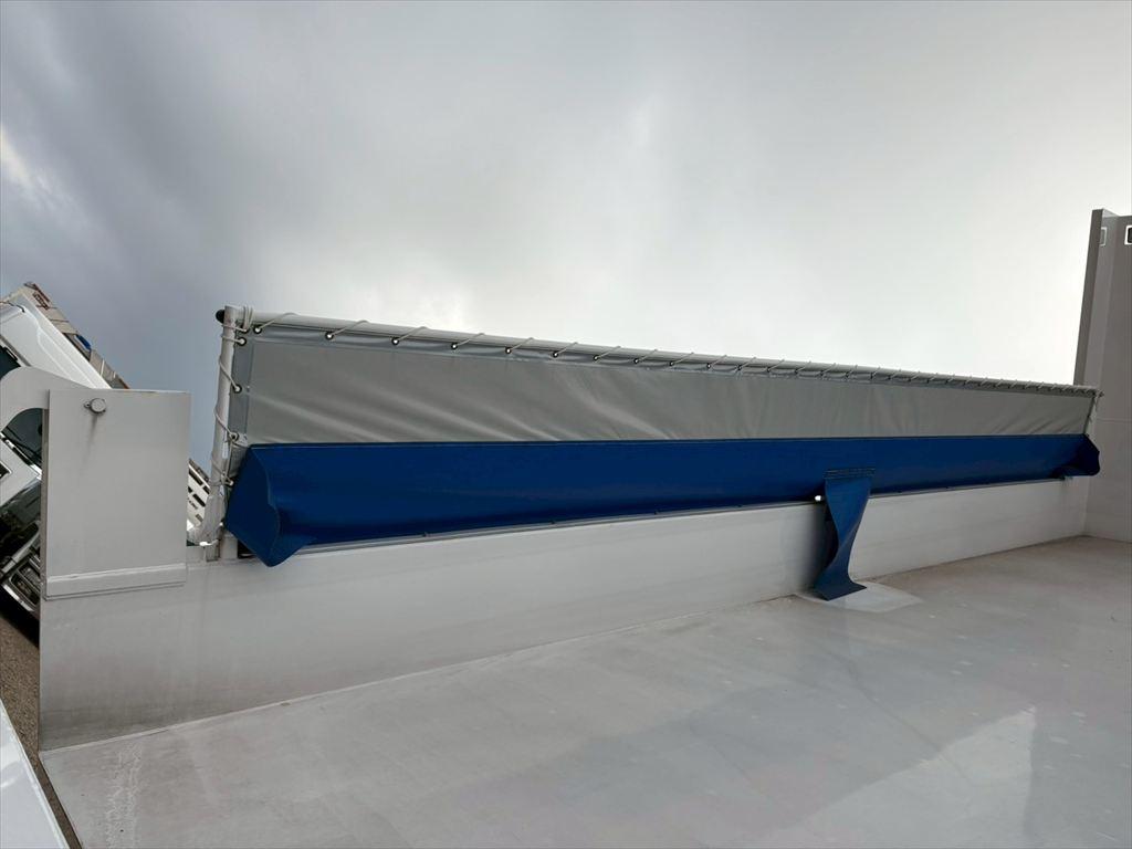 日野 プロフィア 2DG-FS1AJE(6x4)の写真9