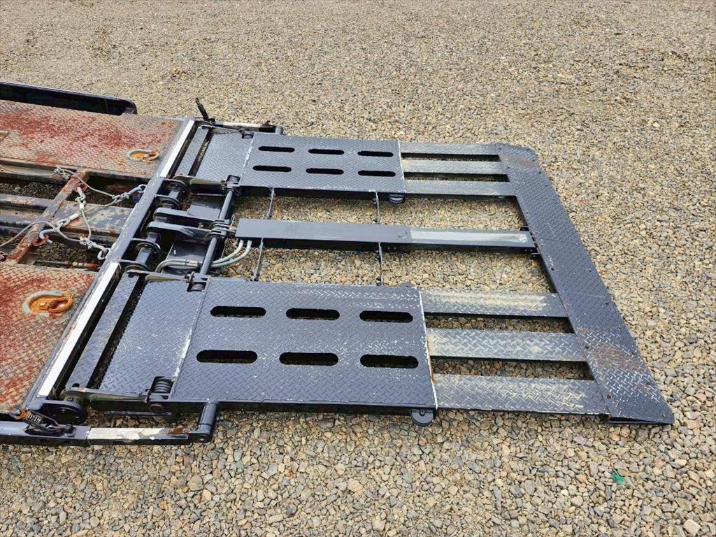 三菱 ファイター LKG-FK62FZ(2WD)の写真14