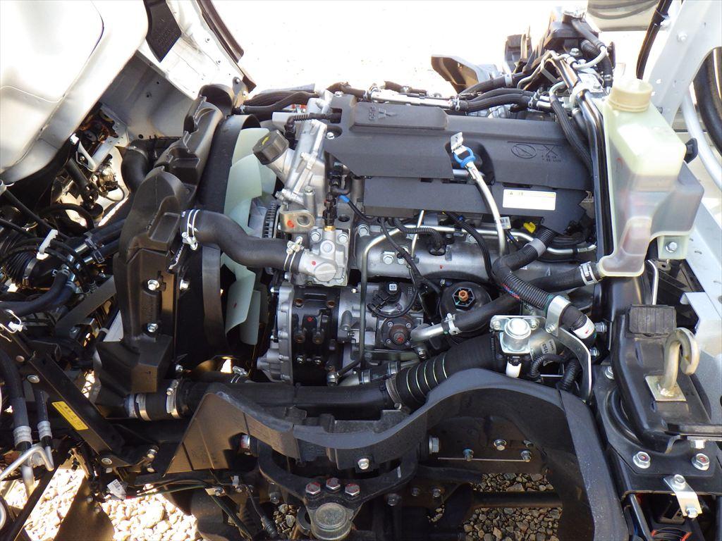 三菱 キャンター 2RG-FGA50(4WD)の写真18