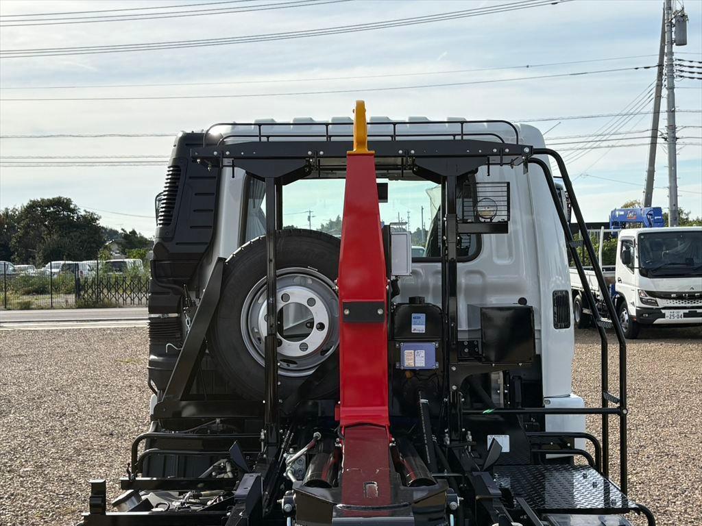 三菱 ファイター 2KG-FK72F(2WD)の写真7