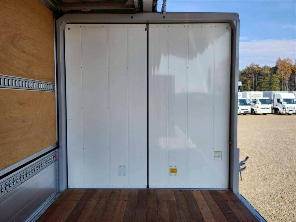 いすゞ フォワード 2RG-FTR90V4(2WD)の写真13