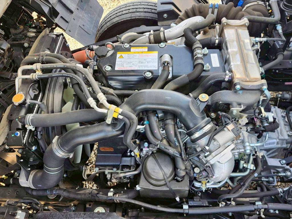 いすゞ フォワード 2RG-FTR90V4(2WD)の写真18