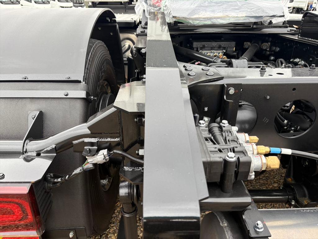 三菱 スーパーグレート 2RG-FP84VDR(2WD)の写真11