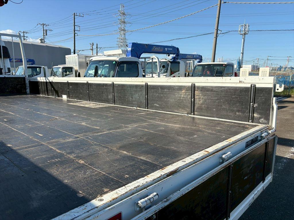 三菱 ファイター 2KG-FK62F(2WD)の写真10