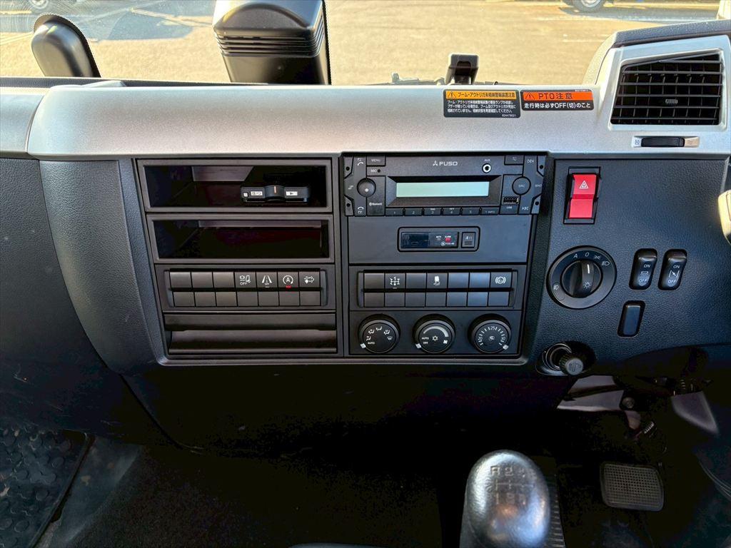 三菱 ファイター 2KG-FK62F(2WD)の写真22