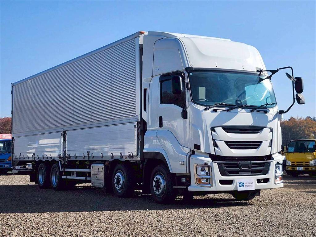 いすゞ ギガ 2PG-CYJ77C(8x4)の写真2