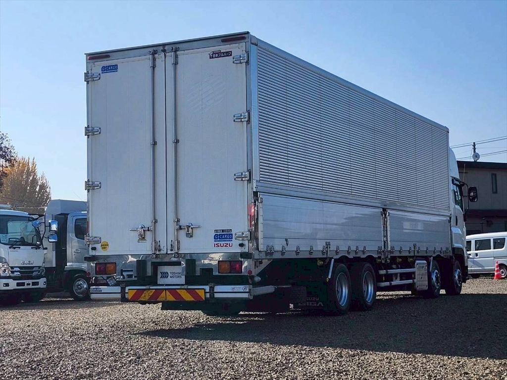 いすゞ ギガ 2PG-CYJ77C(8x4)の写真4