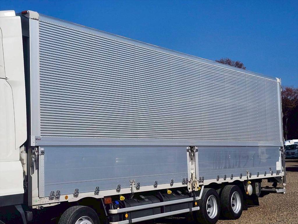 いすゞ ギガ 2PG-CYJ77C(8x4)の写真6