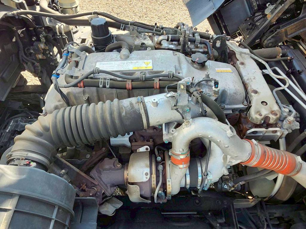 いすゞ ギガ 2PG-CYJ77C(8x4)の写真19