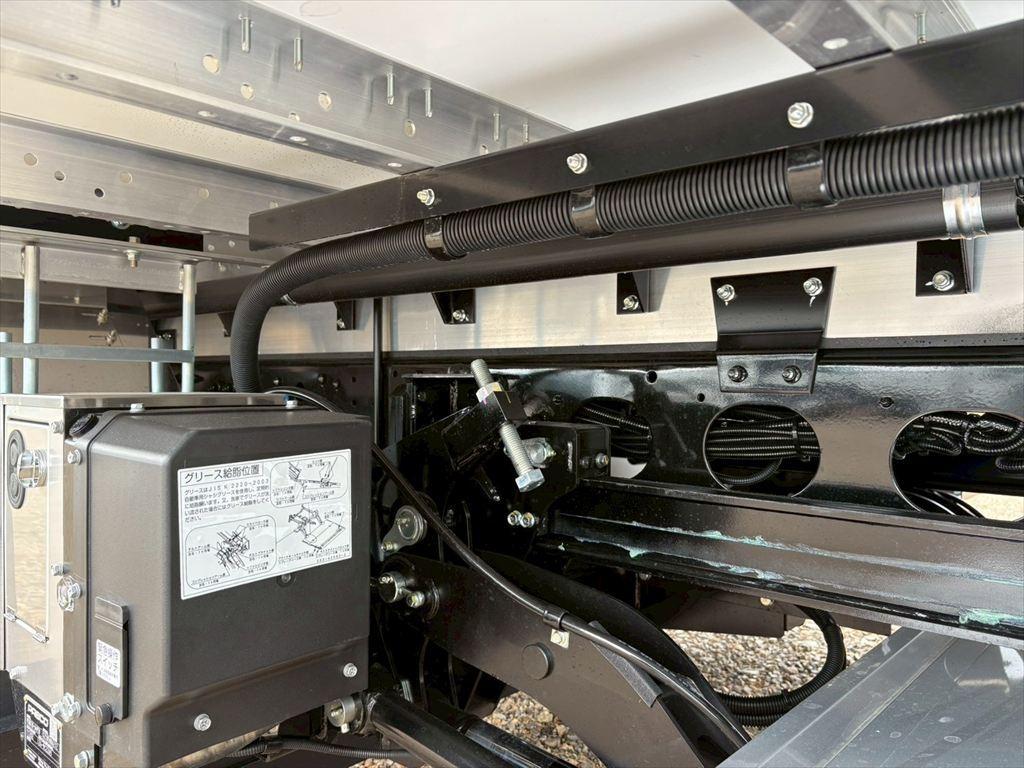 三菱 ファイター 2KG-FK65F(2WD)の写真17