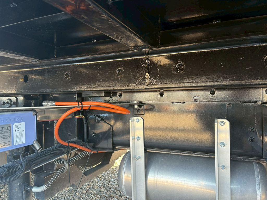 いすゞ ギガ 2PG-CYH77D(8x4)の写真17