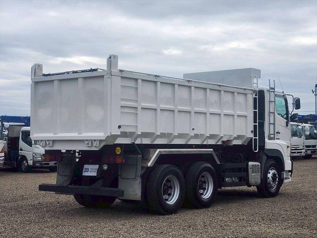 日野 プロフィア LKG-FS1AKAA(6x4)の写真4