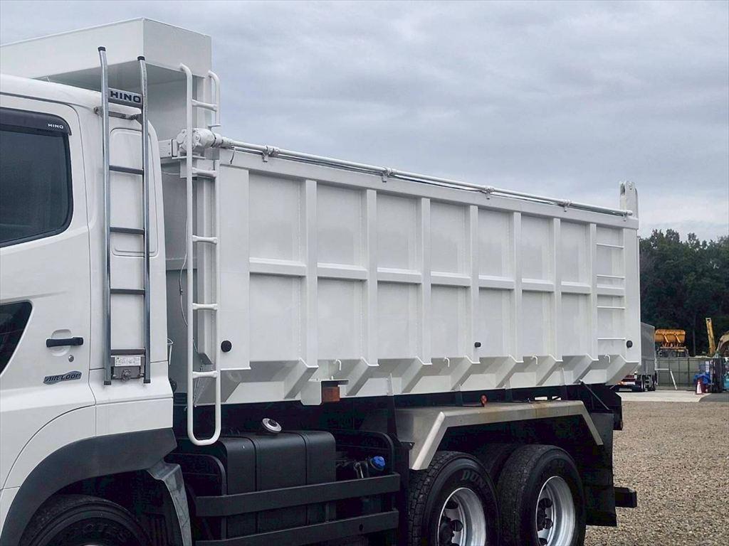 日野 プロフィア LKG-FS1AKAA(6x4)の写真6