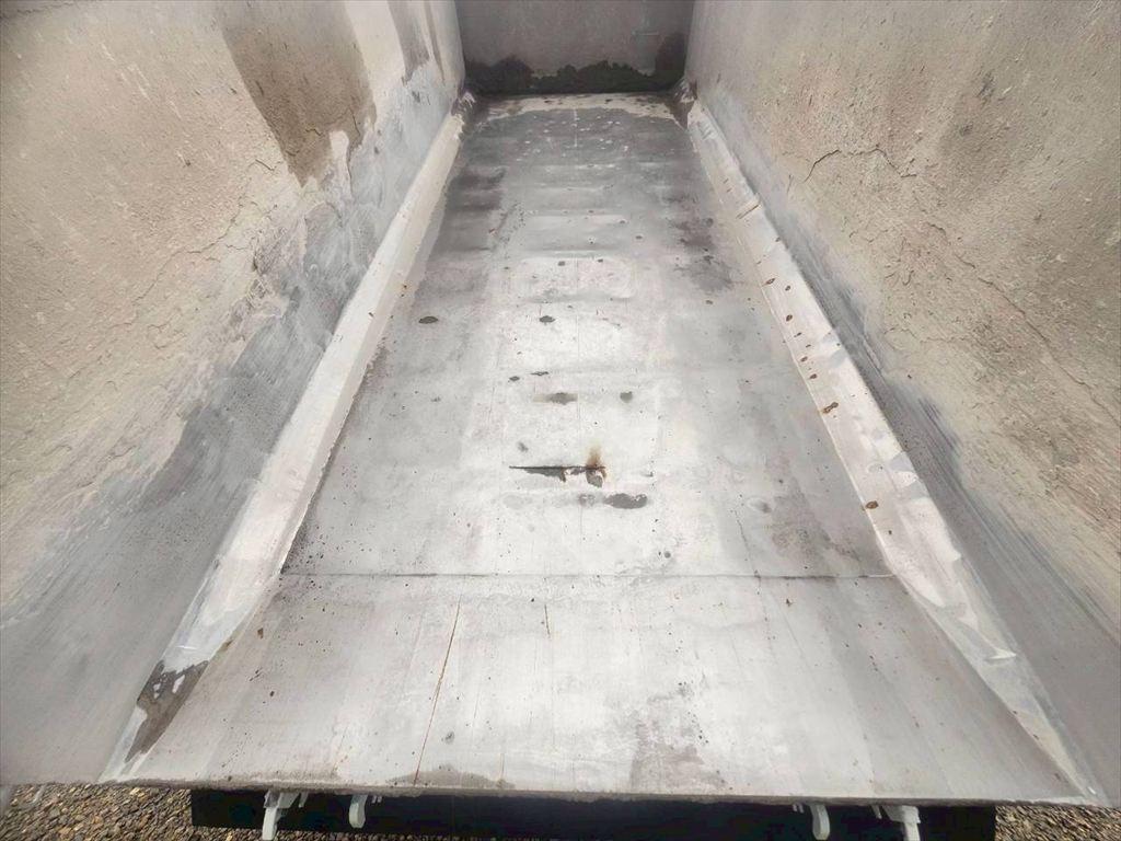 日野 プロフィア LKG-FS1AKAA(6x4)の写真8