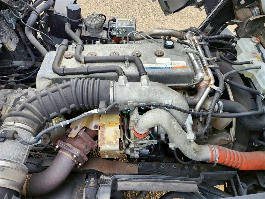 日野 プロフィア LKG-FS1AKAA(6x4)の写真18