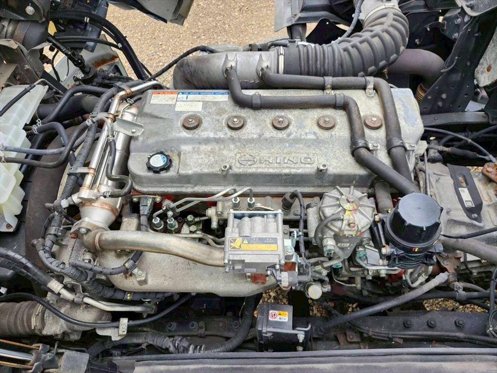 日野 プロフィア LKG-FS1AKAA(6x4)の写真19