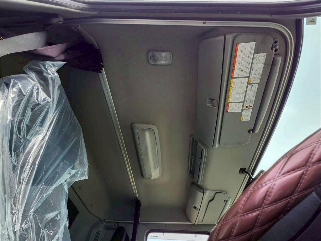 日野 プロフィア LKG-FS1AKAA(6x4)の写真24