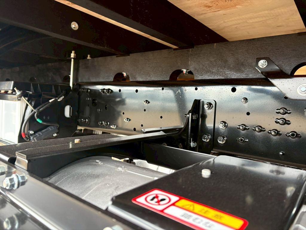 三菱 ファイター 2KG-FK62F(2WD)の写真18