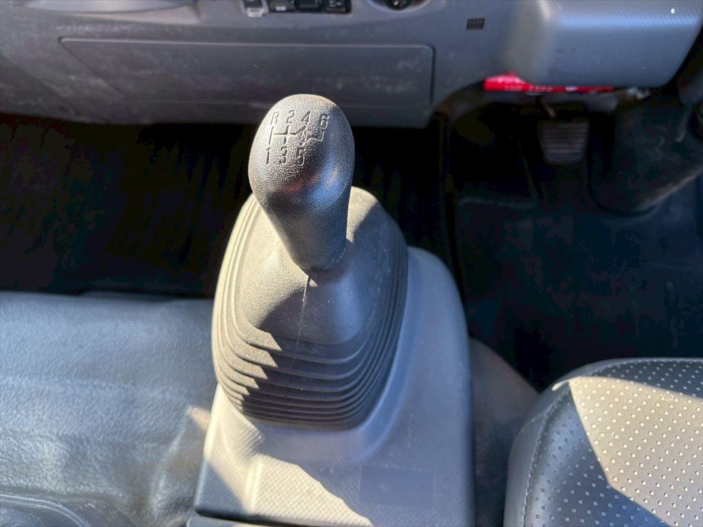 いすゞ エルフ 2RG-NPR88YN(2WD)の写真23