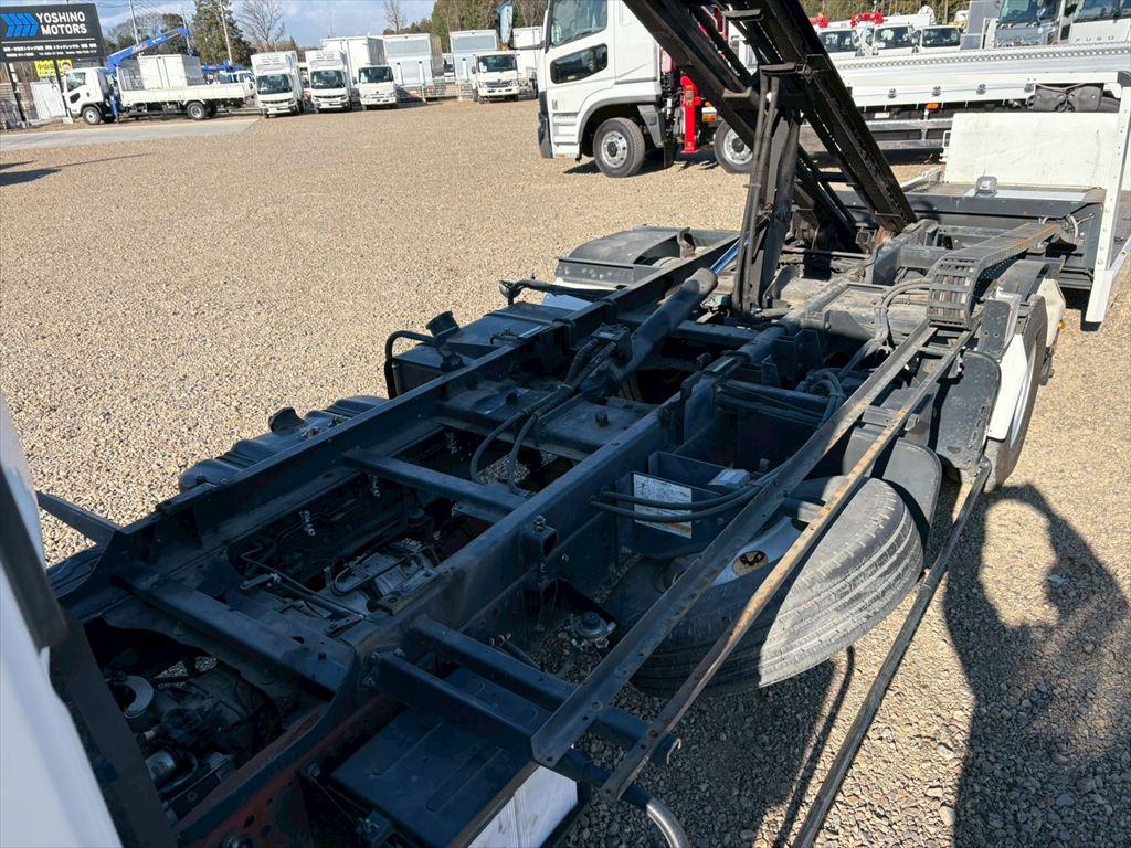 いすゞ エルフ SKG-NPR85YN(2WD)の写真14