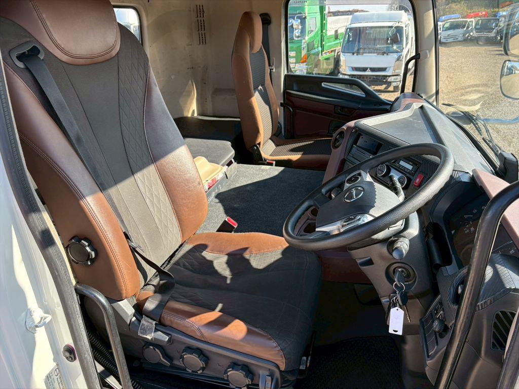 日野 プロフィア 2DG-SH1EEGG(2WD)の写真21