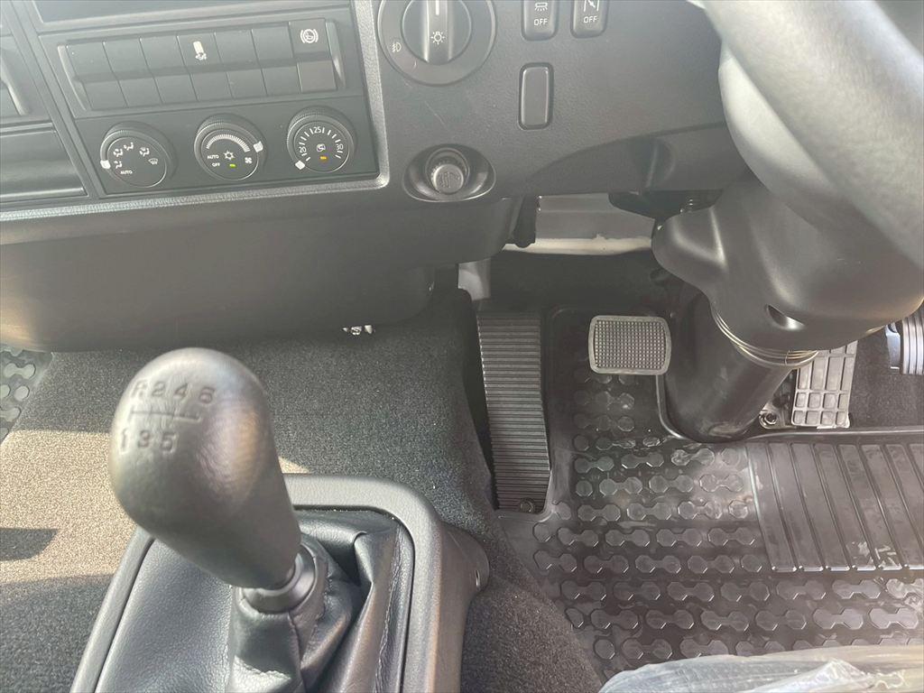 三菱 ファイター 2KG-FK62F(2WD)の写真23