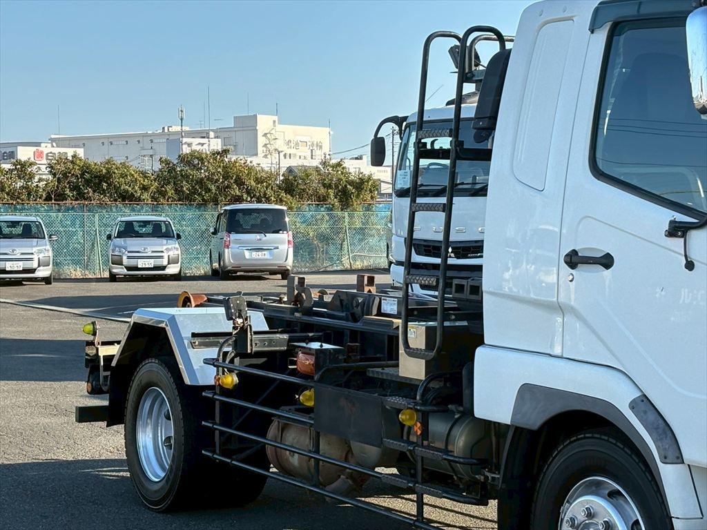 三菱 ファイター 2KG-FK62FZ(2WD)の写真5