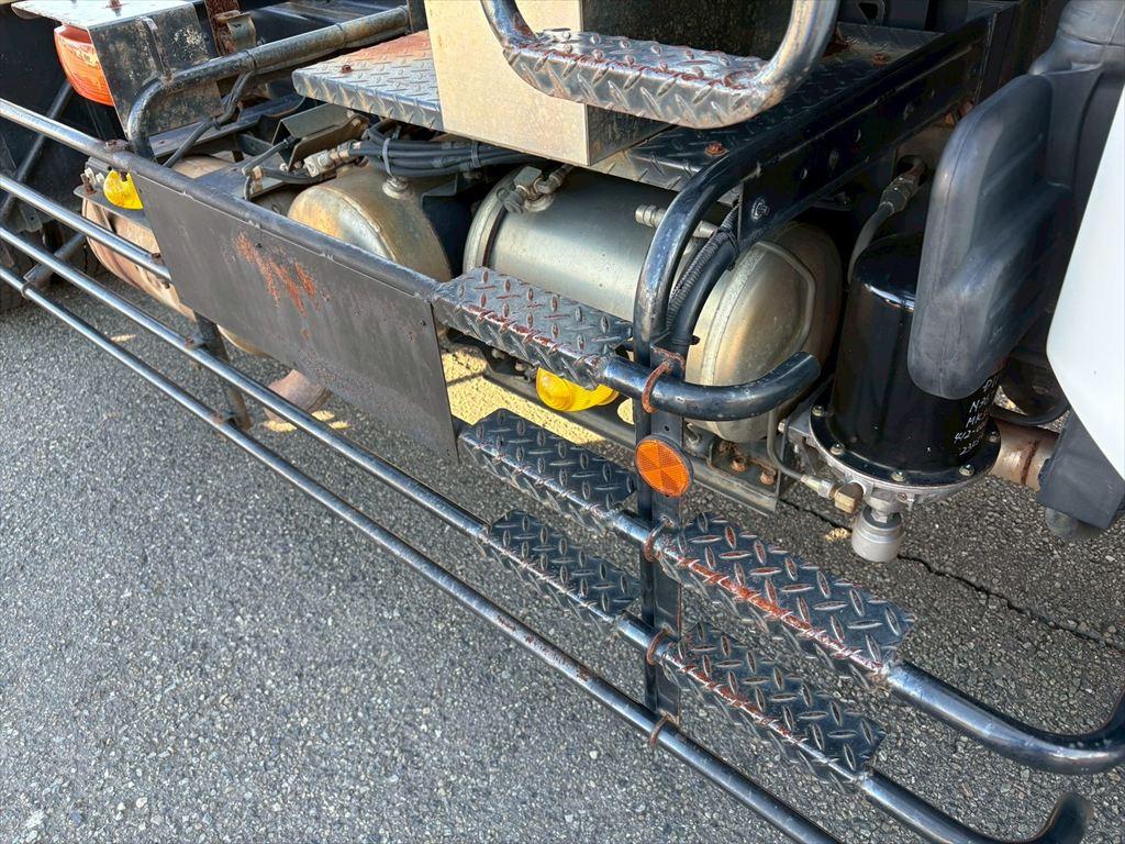 三菱 ファイター 2KG-FK62FZ(2WD)の写真13