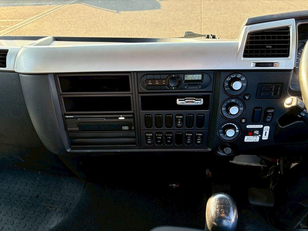 三菱 ファイター 2KG-FK62FZ(2WD)の写真22