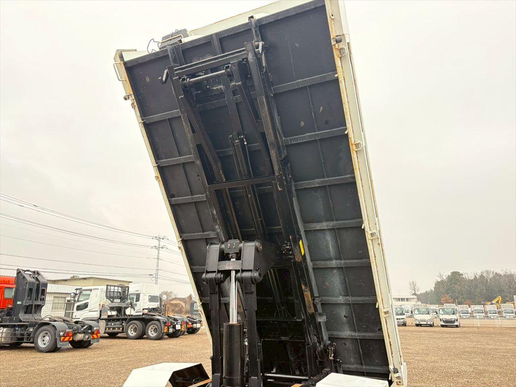 いすゞ フォワード TKG-FRR90S1(2WD)の写真13