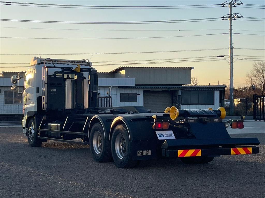 日野 プロフィア QKG-FS1EWBA(6x4)の写真3