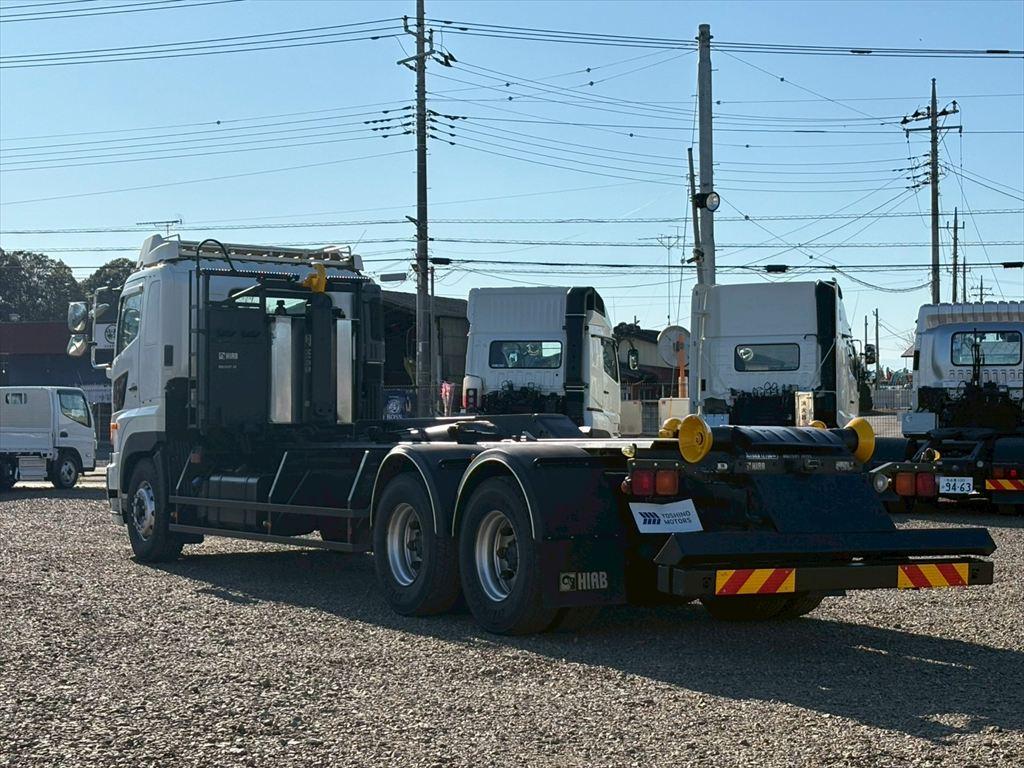 日野 プロフィア QKG-FS1EWBA(6x4)の写真3