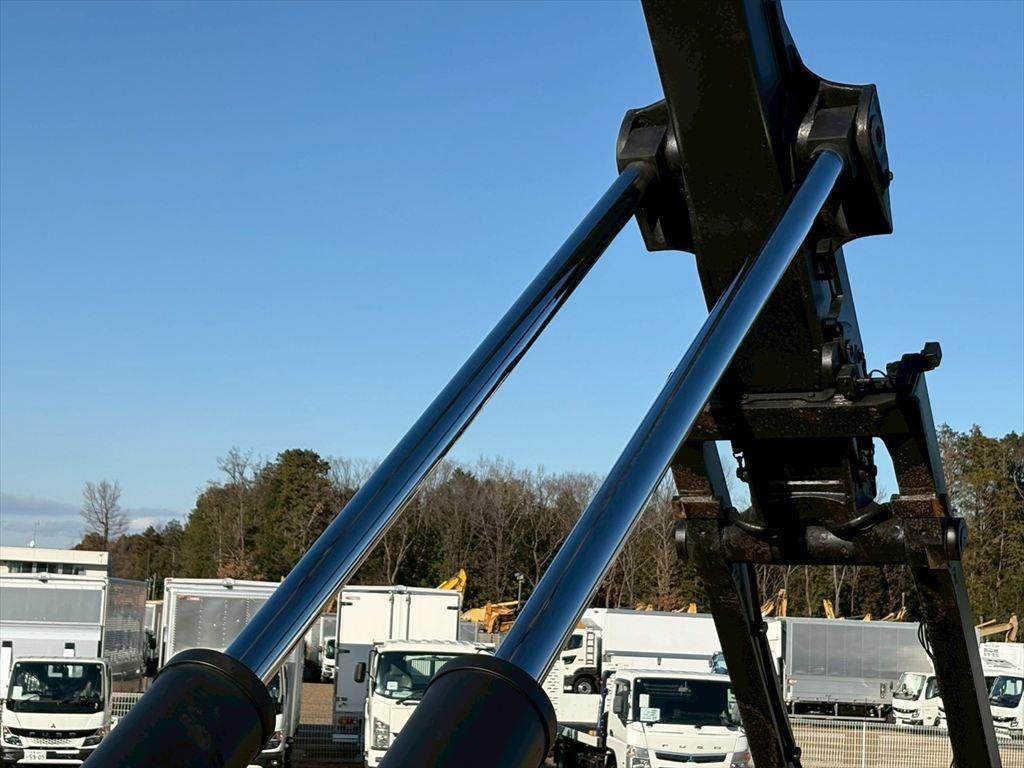 日野 プロフィア QKG-FS1EWBA(6x4)の写真9