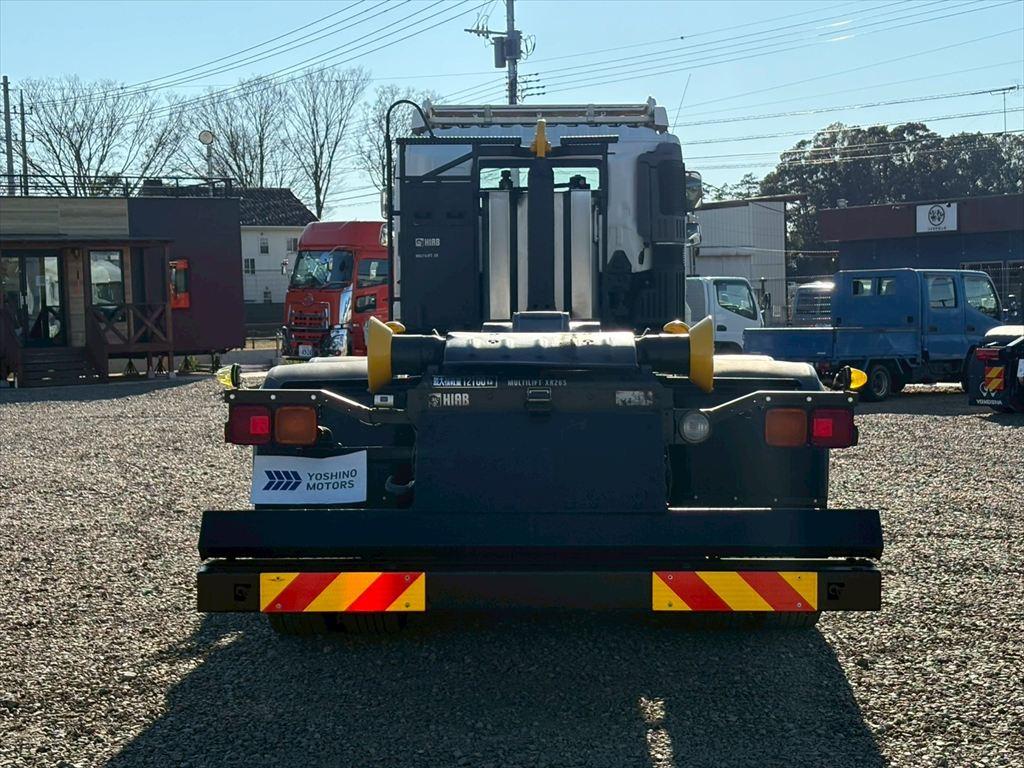 日野 プロフィア QKG-FS1EWBA(6x4)の写真14