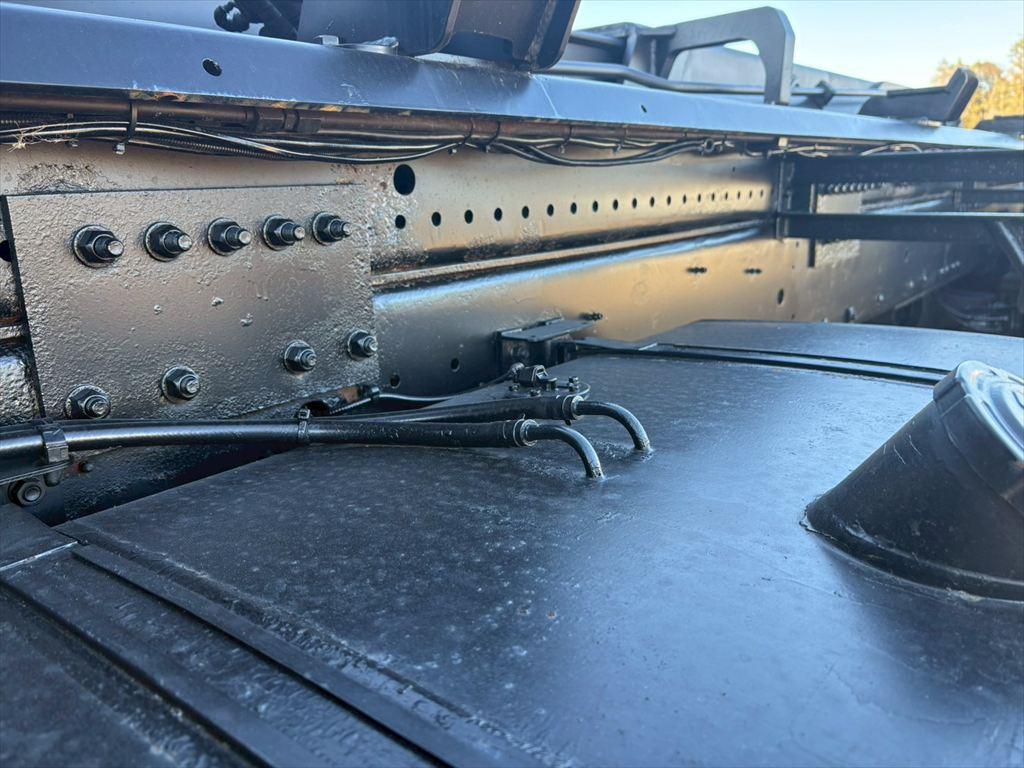 日野 プロフィア QKG-FS1EWBA(6x4)の写真16