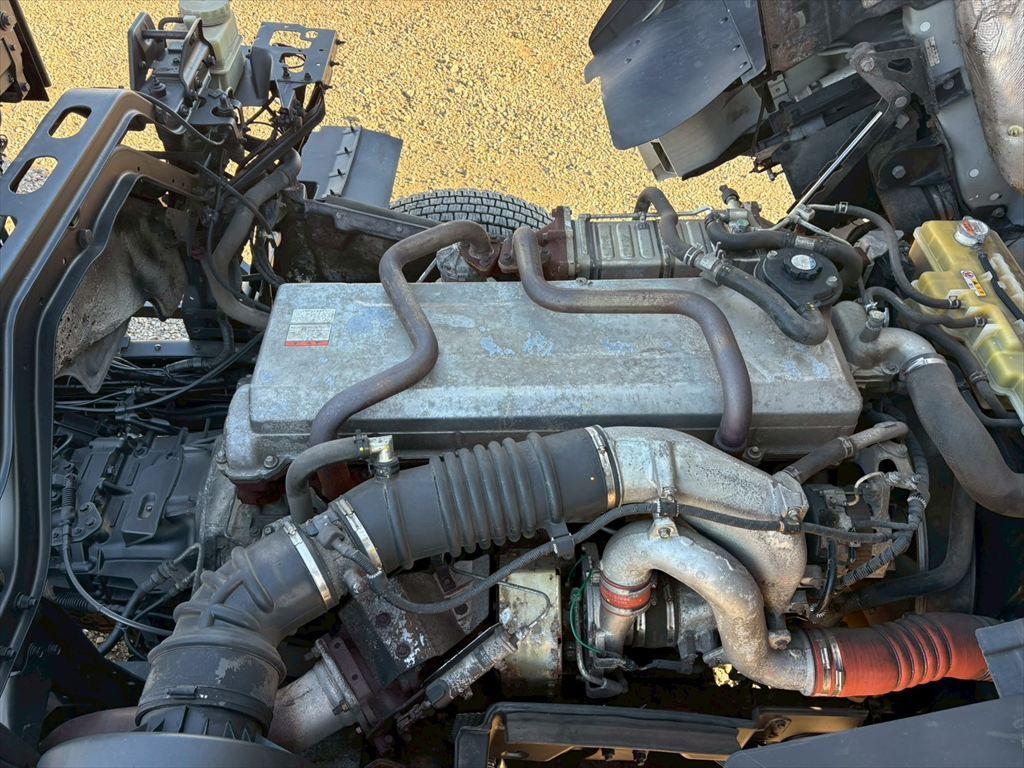 日野 プロフィア QKG-FS1EWBA(6x4)の写真19