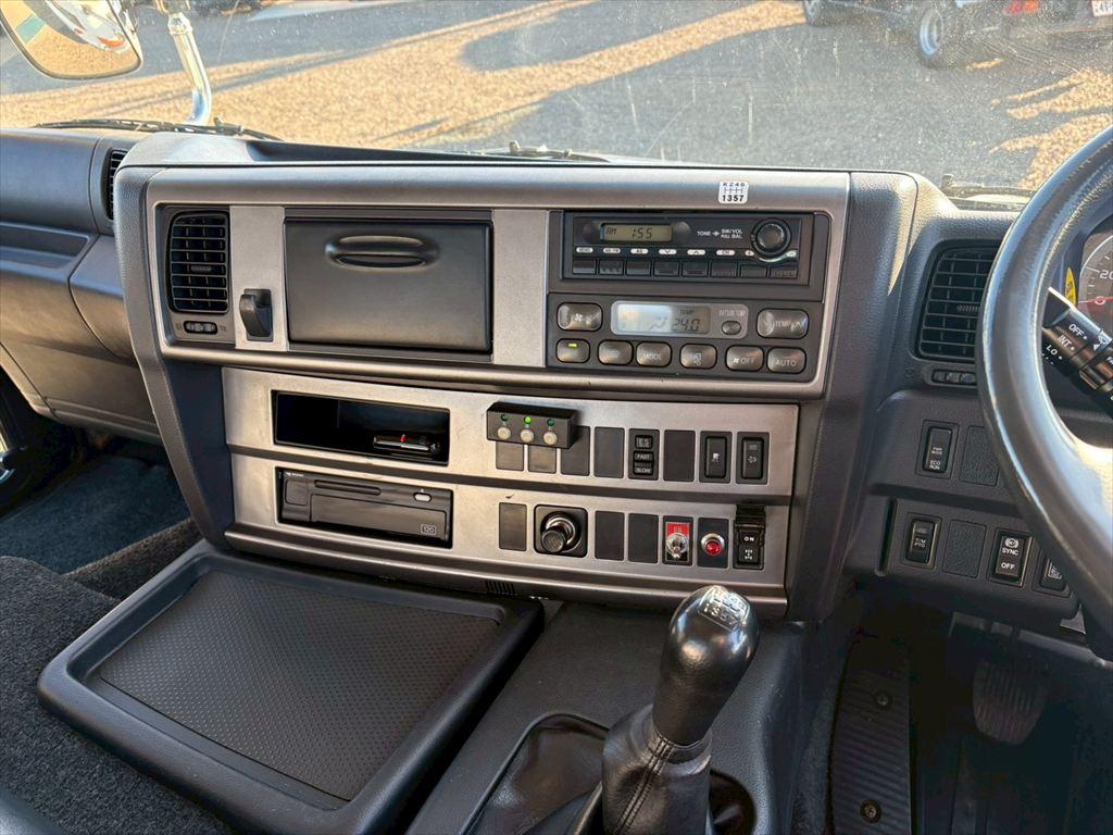 日野 プロフィア QKG-FS1EWBA(6x4)の写真22