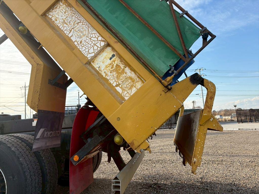 日野 プロフィア QKG-FS1EKDA(6x4)の写真12