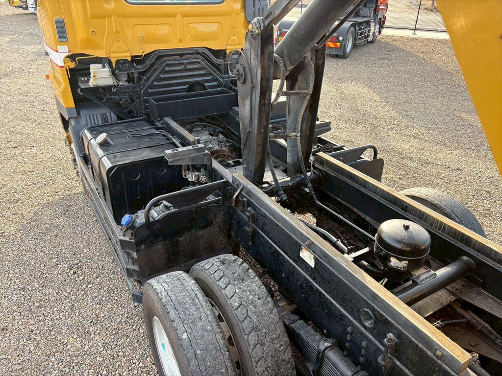 日野 プロフィア QKG-FS1EKDA(6x4)の写真15